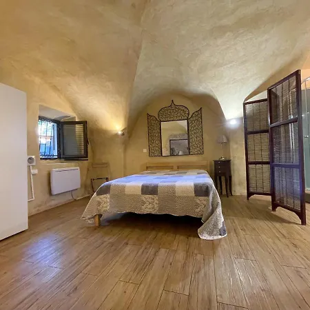 Gîte La voute La Garde-Adhémar Extérieur photo